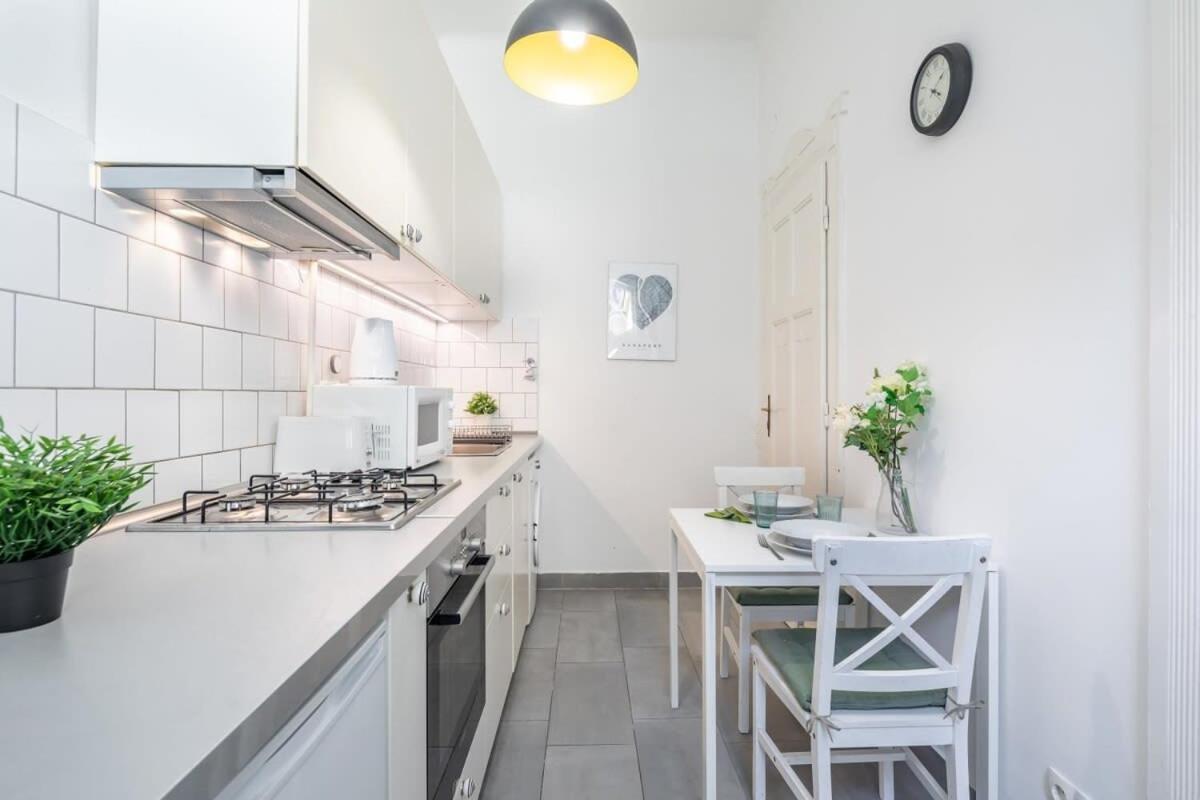 Lovely & Cozy Home With A C Budapest Ngoại thất bức ảnh